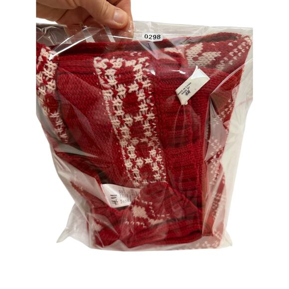 LOGG H&M red white holiday Christmas scarf shawl wool warm festive pckts 83x12 - Picture 10 of 11